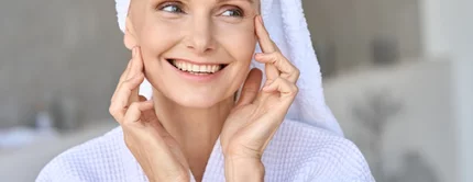 how to apply a face mask
