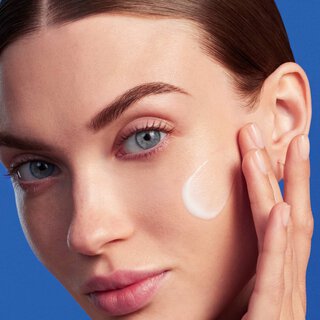 Biosource Purifying & Make-up Removing Milk (Normal Skin)